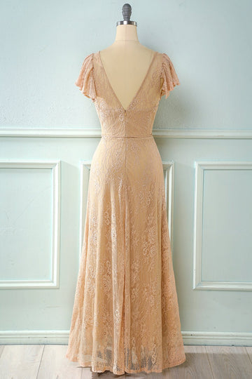 Vestido de renda comprida de champanhe